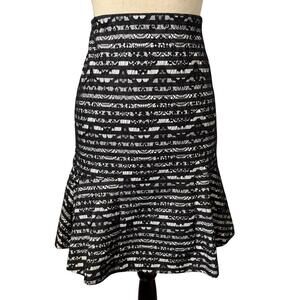 Ann Taylor Black & White Lace Overlay Skirt Size 8